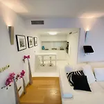 Carlton Riviera
