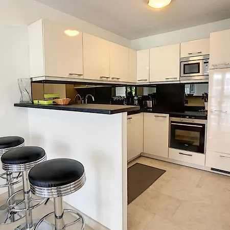 Carlton Riviera Aparthotel