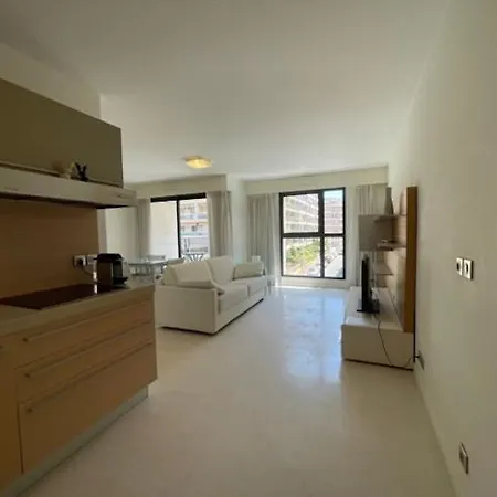 Appart hôtel Carlton Riviera 4*