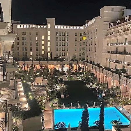 Carlton Riviera Apartmanhotel