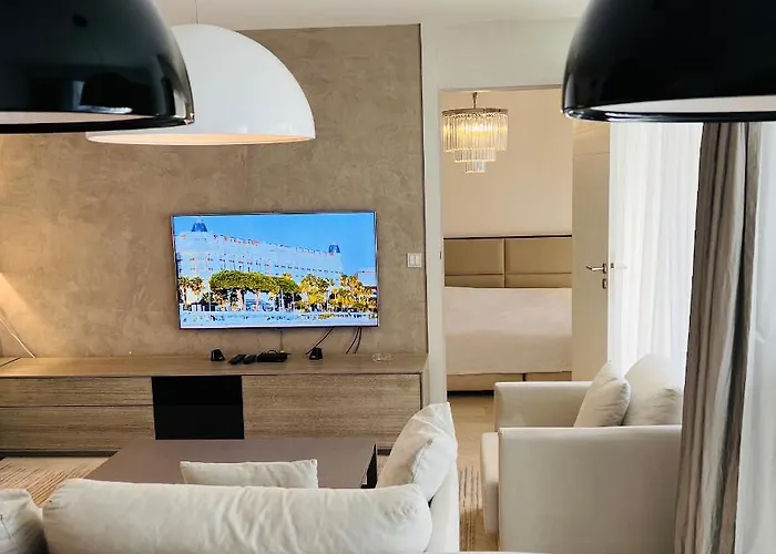 Carlton Riviera Апарт-отель Канны