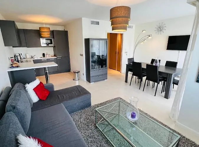 Апарт-отель Carlton Riviera Канны