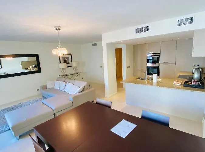 Апарт-отель Carlton Riviera Канны