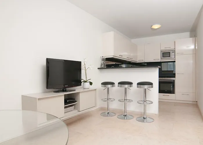 Carlton Riviera Канны