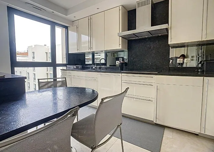 Ξενοδοχείο με διαμερίσματα Carlton Riviera Κάννες