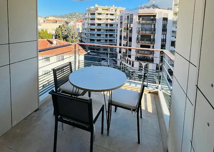 Ξενοδοχείο με διαμερίσματα Carlton Riviera Κάννες