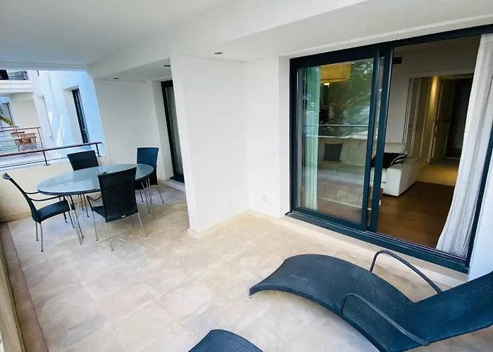 Carlton Riviera 4* Κάννες
